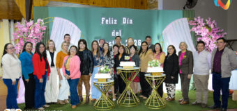 𝐀 𝐧𝐮𝐞𝐬𝐭𝐫𝐨𝐬 𝐪𝐮𝐞𝐫𝐢𝐝𝐨𝐬 𝐝𝐨𝐜𝐞𝐧𝐭𝐞𝐬 𝐣𝐮𝐛𝐢𝐥𝐚𝐝𝐨𝐬 – ¡𝐅𝐞𝐥𝐢𝐳 𝐃í𝐚 𝐝𝐞𝐥 𝐌𝐚𝐞𝐬𝐭𝐫𝐨!